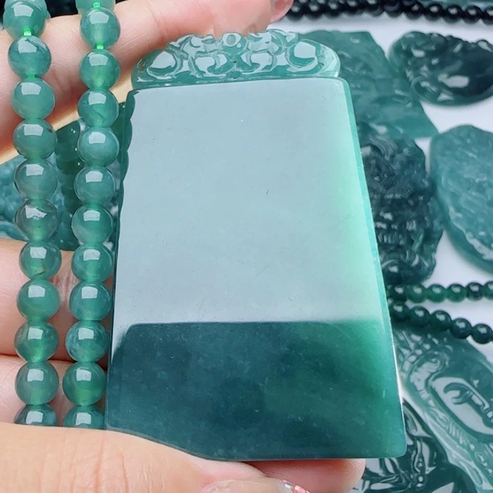 翡翠未镶嵌颈饰多样性发货天然A货翡翠