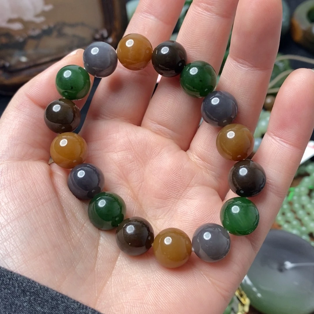 和田玉手串未镶嵌?