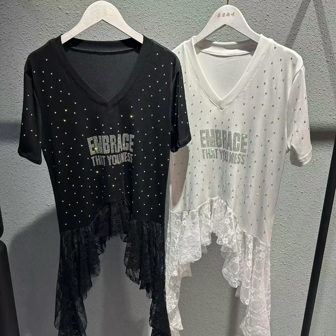 coco家时尚重工镶钻女士T恤气质百搭夏季拼接蕾丝不规则款短袖