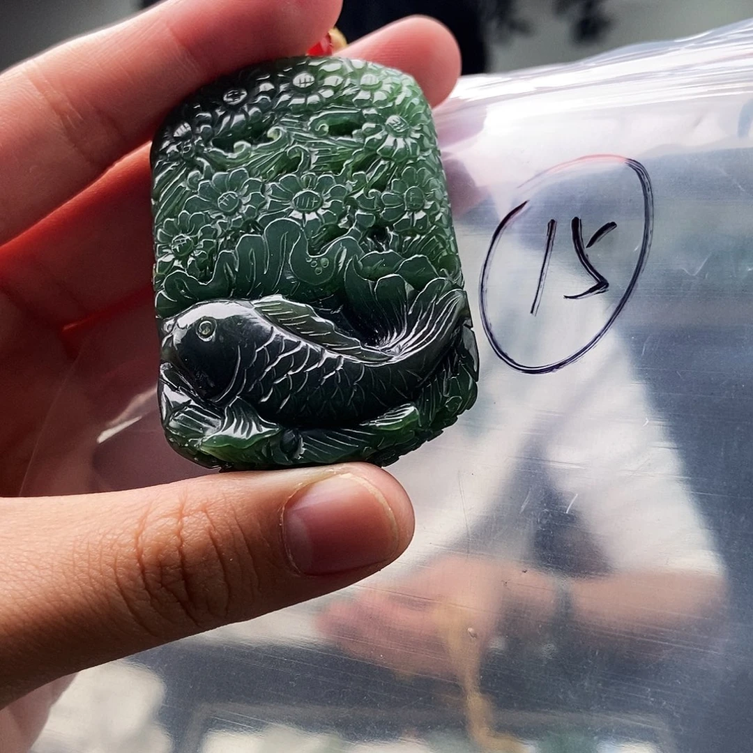 和田玉未镶嵌颈饰拍一发一