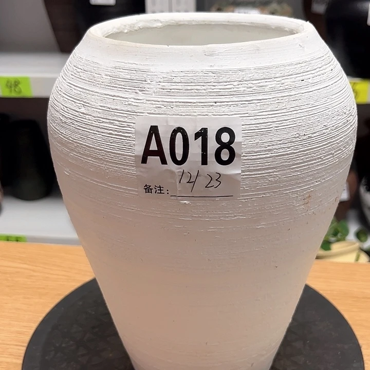 瑕疵018带孔带孔