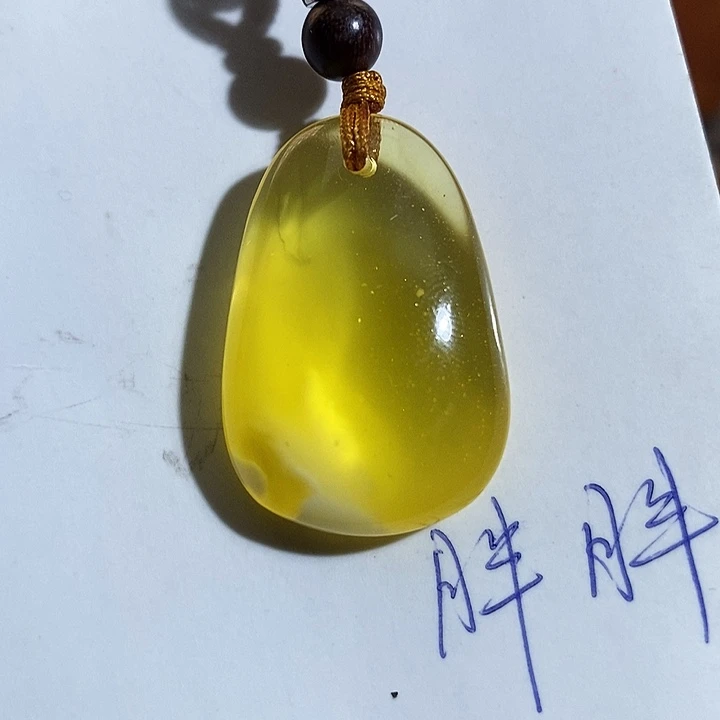 琥珀颈饰未镶嵌琥珀蜜蜡