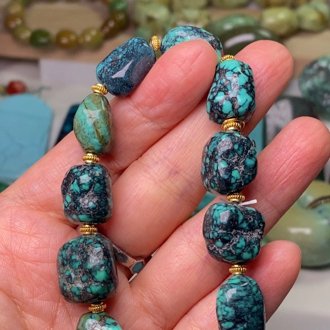 绿松石未镶嵌珠宝奇石