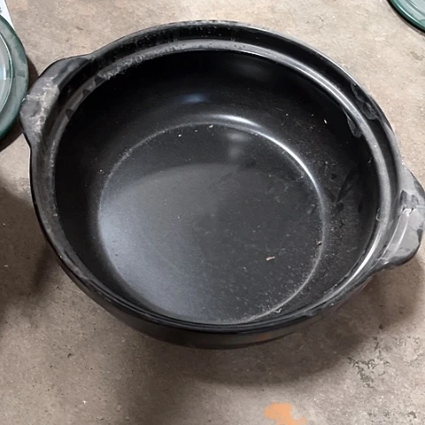 微瑕，明火，口径28，高度10变形无盖