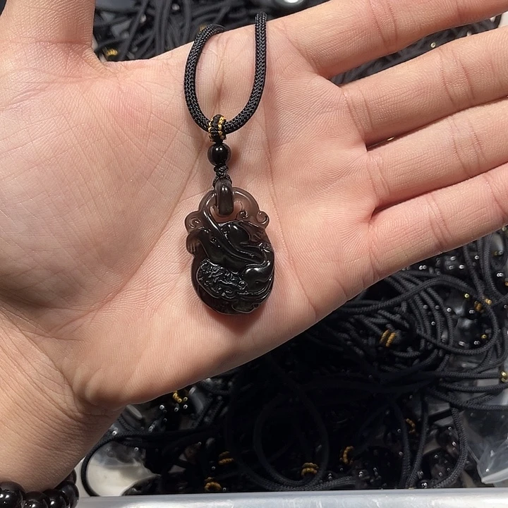 黑曜岩合金颈饰冰曜石貔貅