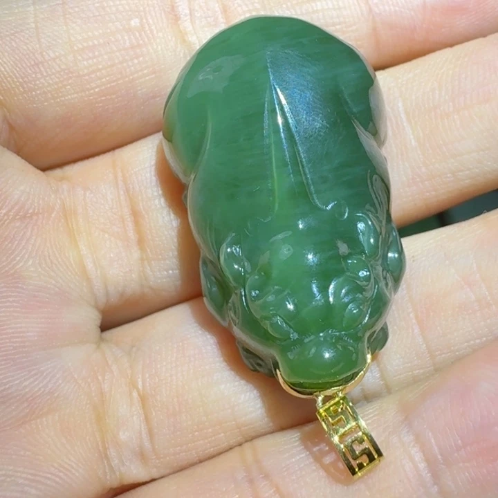 和田玉18K金镶嵌颈饰猫眼俄料貔貅35