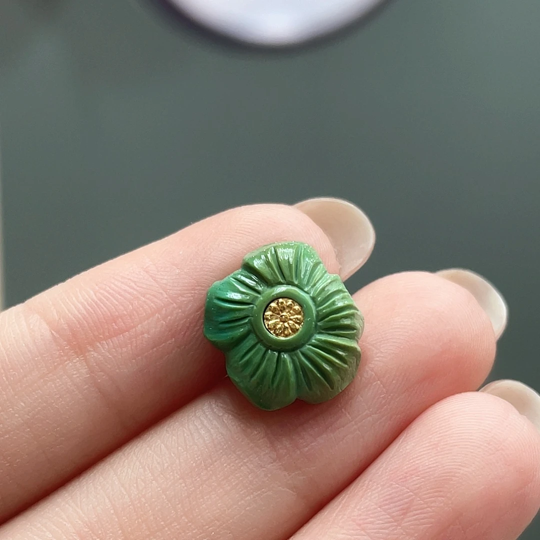 未镶嵌绿松石颈饰
