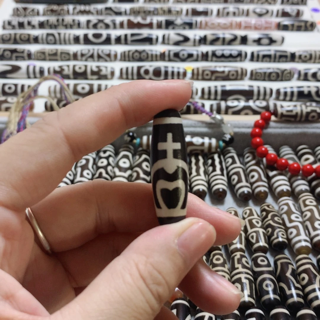 未镶嵌颈饰玛瑙/玉髓