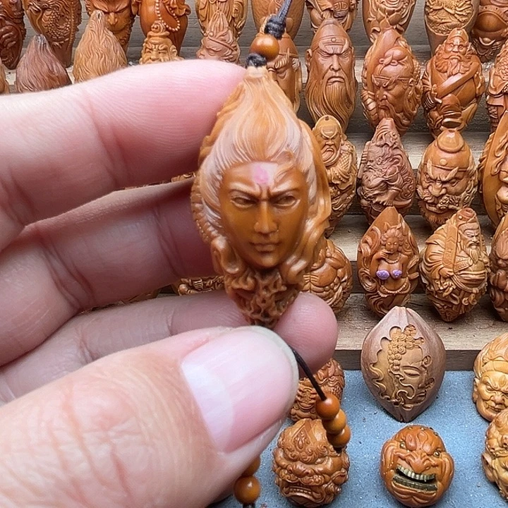 橄榄核吊坠22哪吒