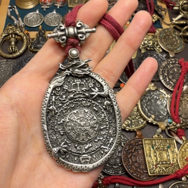 藏传文玩九宫如图