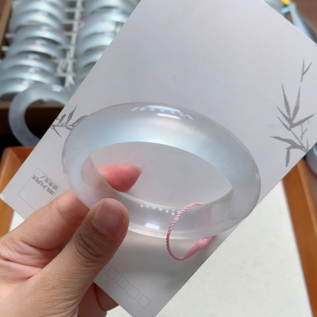 子***．石英质玉（金丝玉）未镶嵌手镯8A57.5