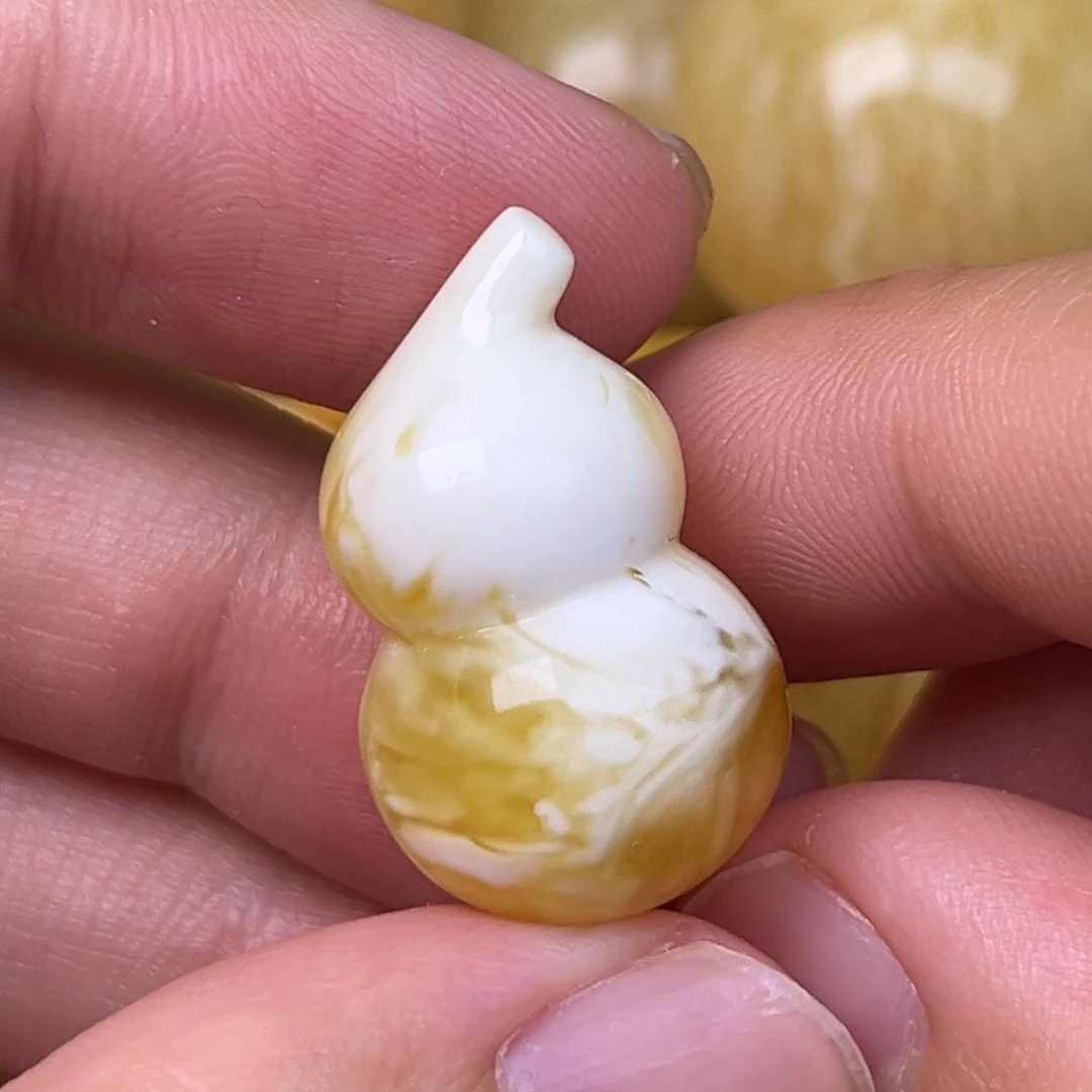 裸石蜜蜡未镶嵌…