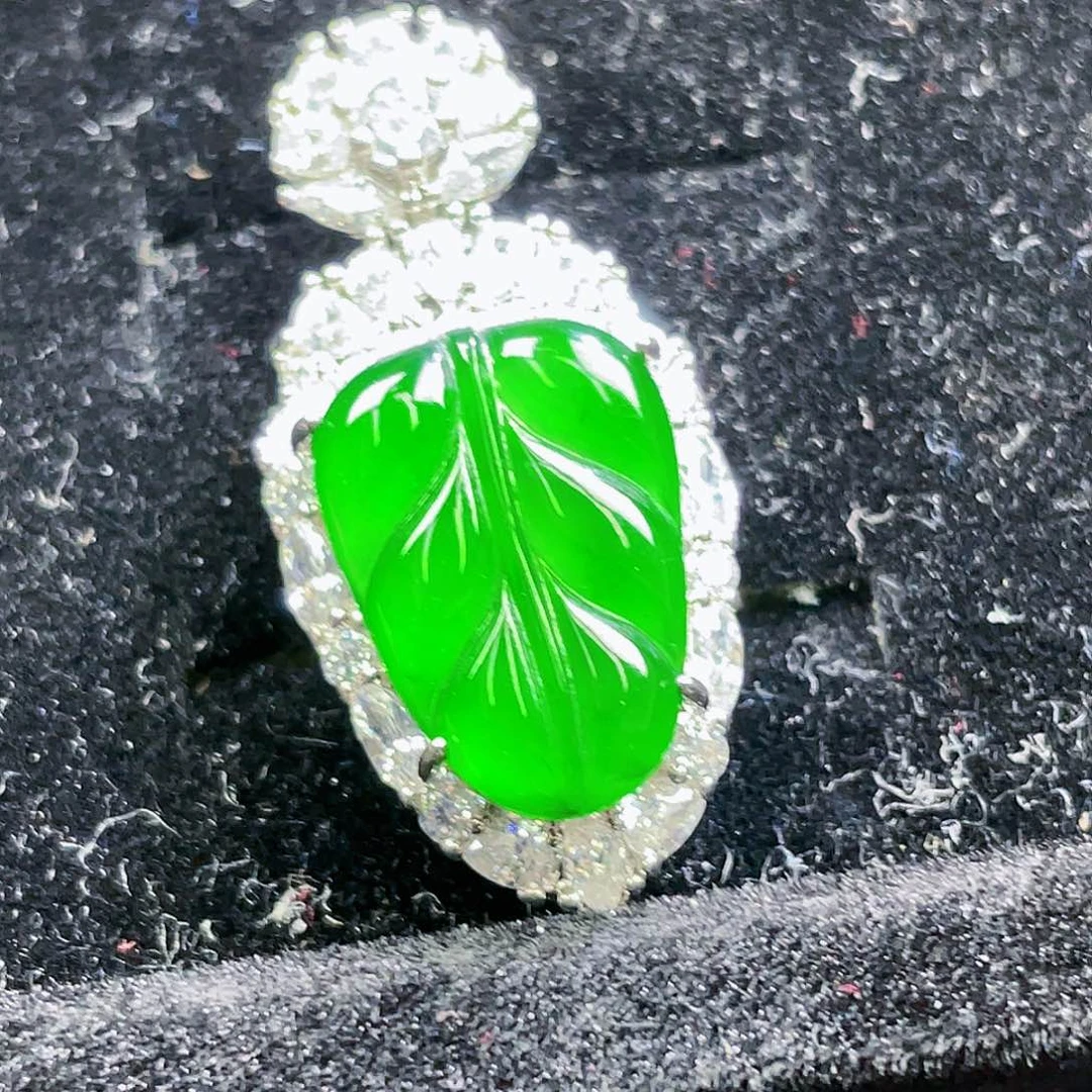 翡翠颈饰未镶嵌790，