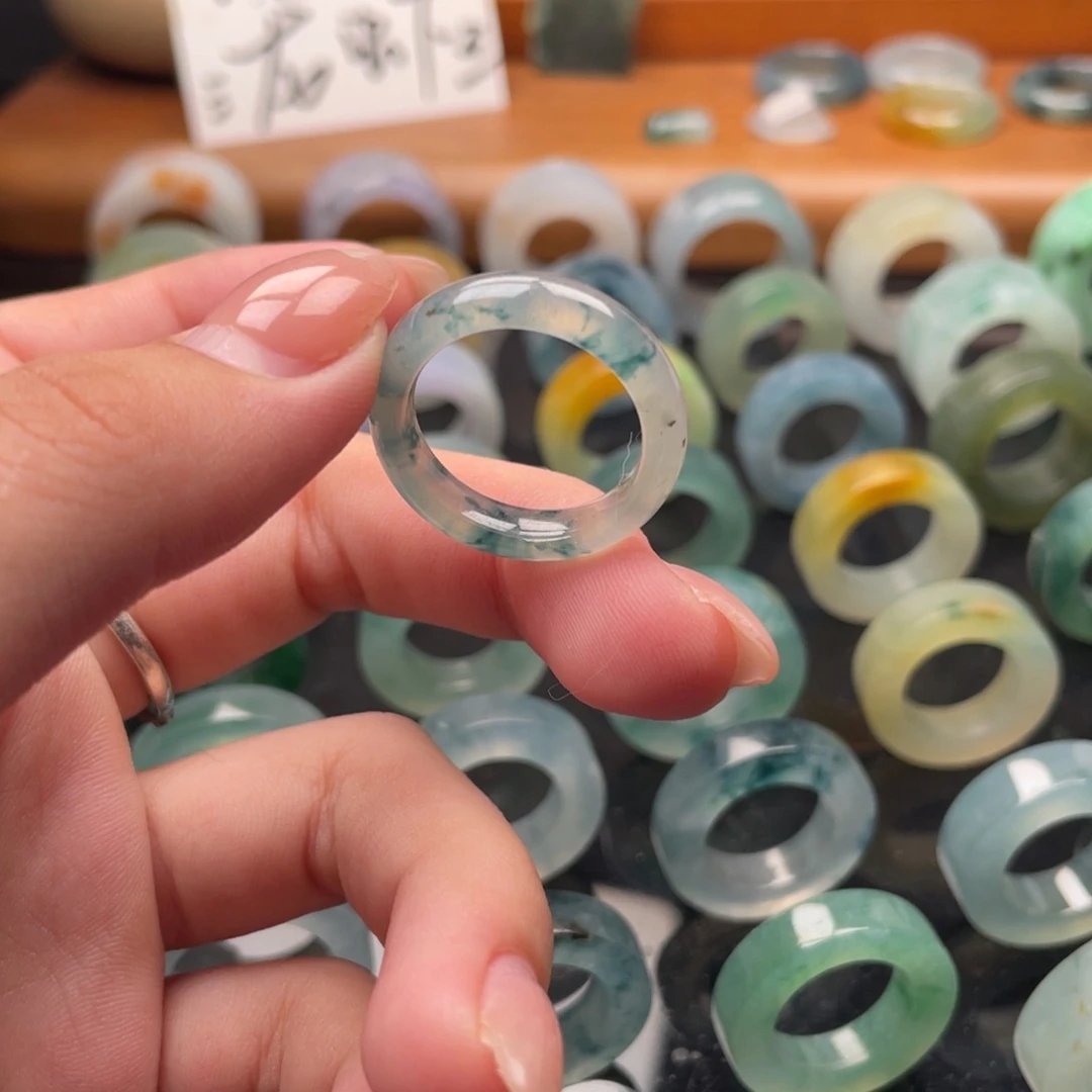 未镶嵌定制翡翠乐***虾戒指