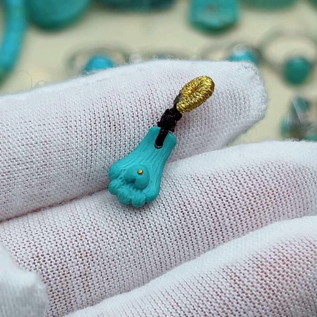 绿松石绿松石未镶嵌