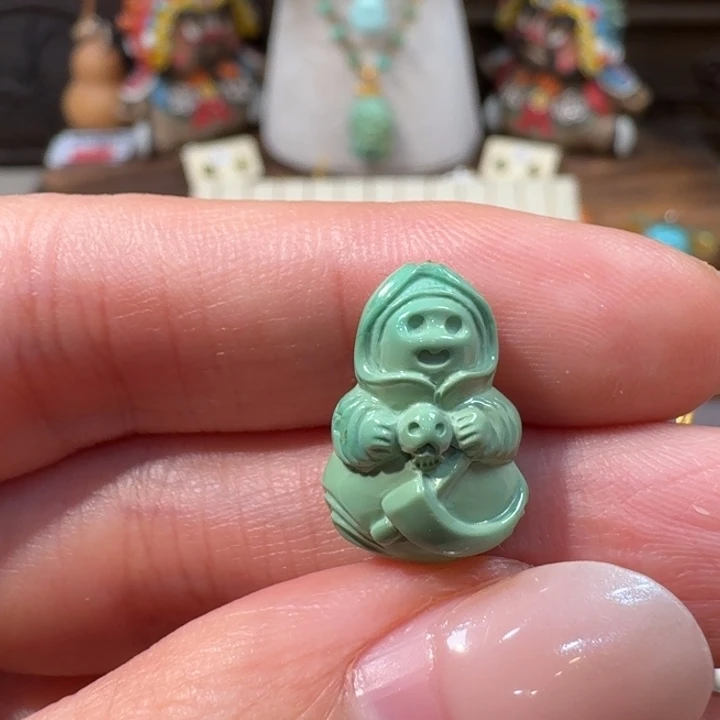 绿松石未镶嵌小女巫配饰
