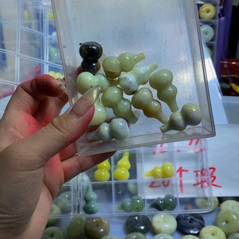 【闪购商品】蛇纹石玉其他未镶嵌188
