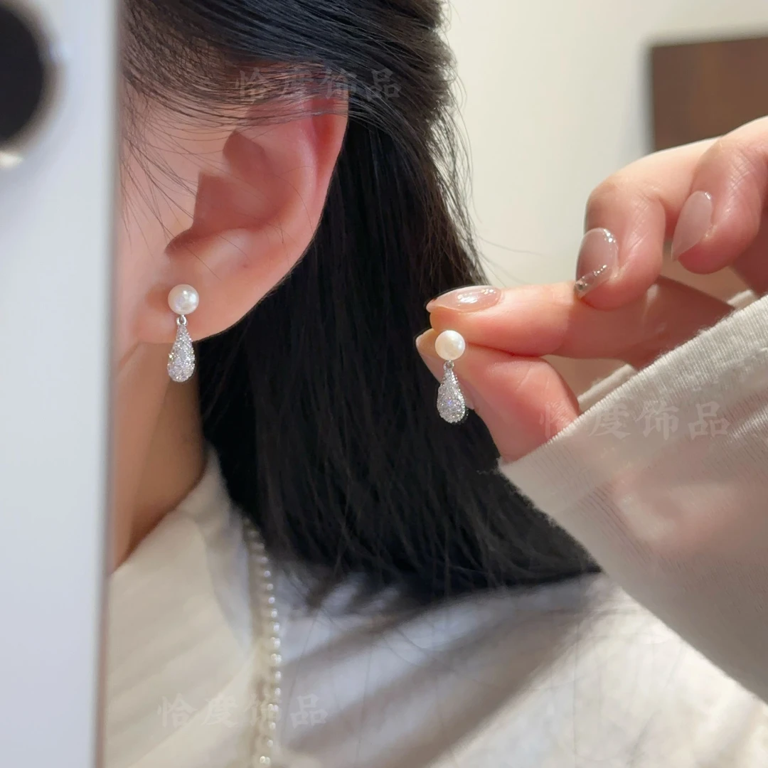 【恰度】精致小巧锆石水滴吊坠耳钉