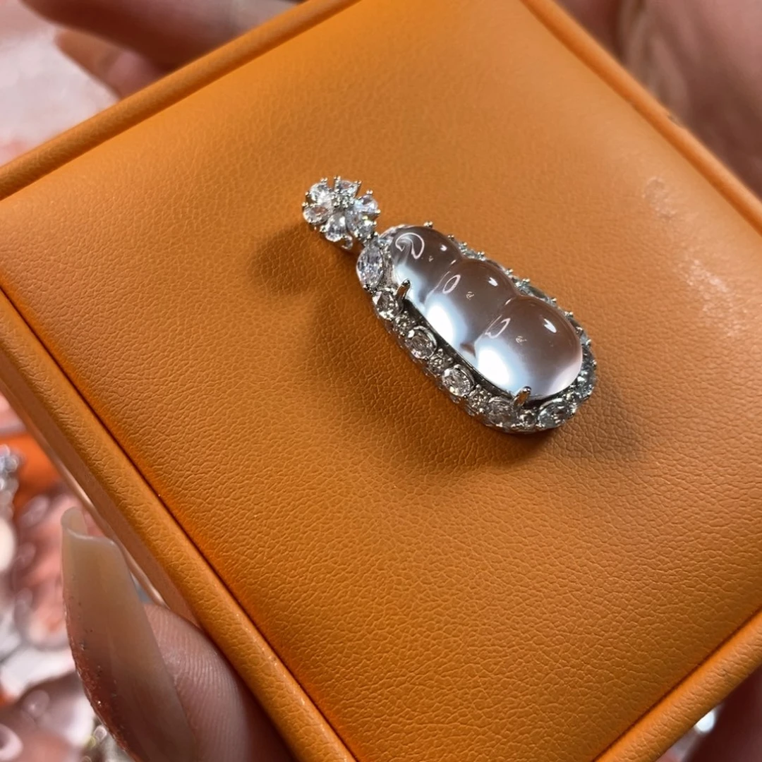 石英质玉黑钢福豆银S925镶嵌下**/