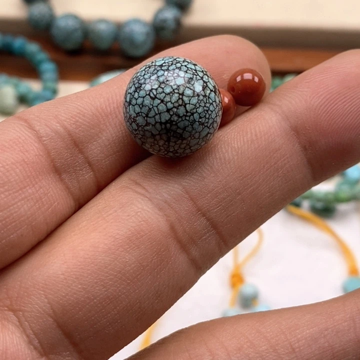 南红玛瑙未镶嵌珠宝半成品花**姨