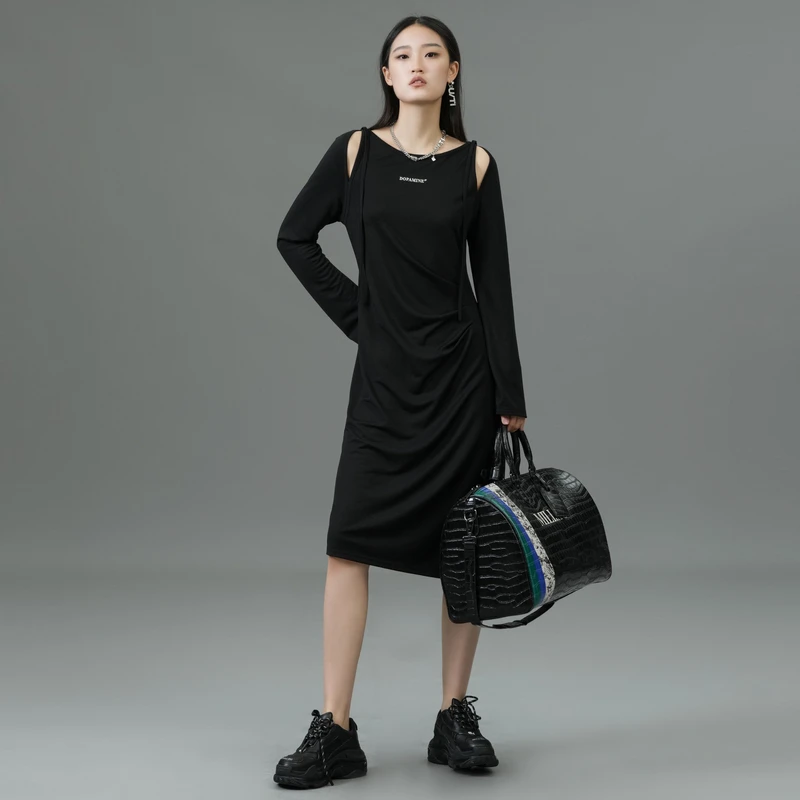 UTI连衣裙UK150412690