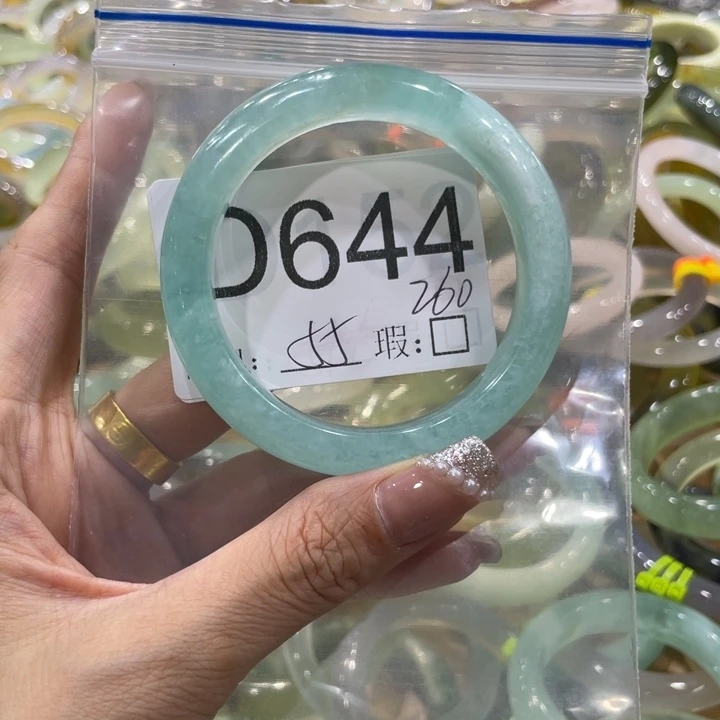 未镶嵌蛇纹石玉手镯我****糖