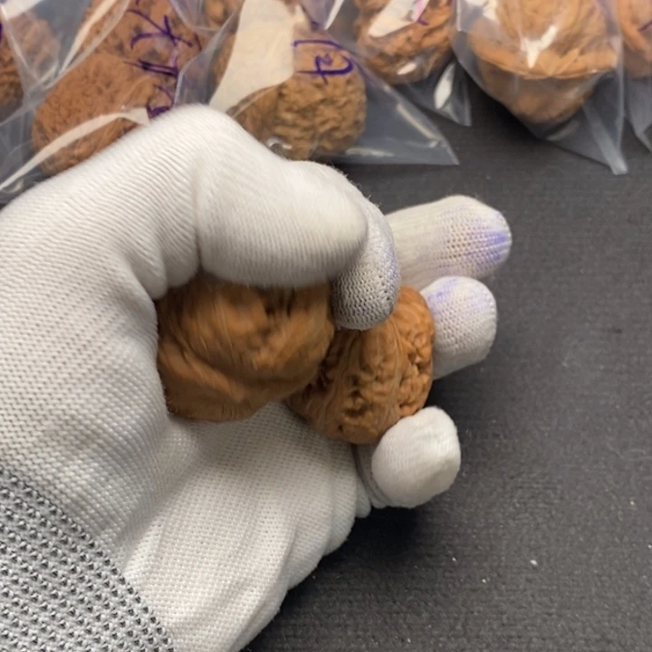 文玩核桃把件八**布元宝