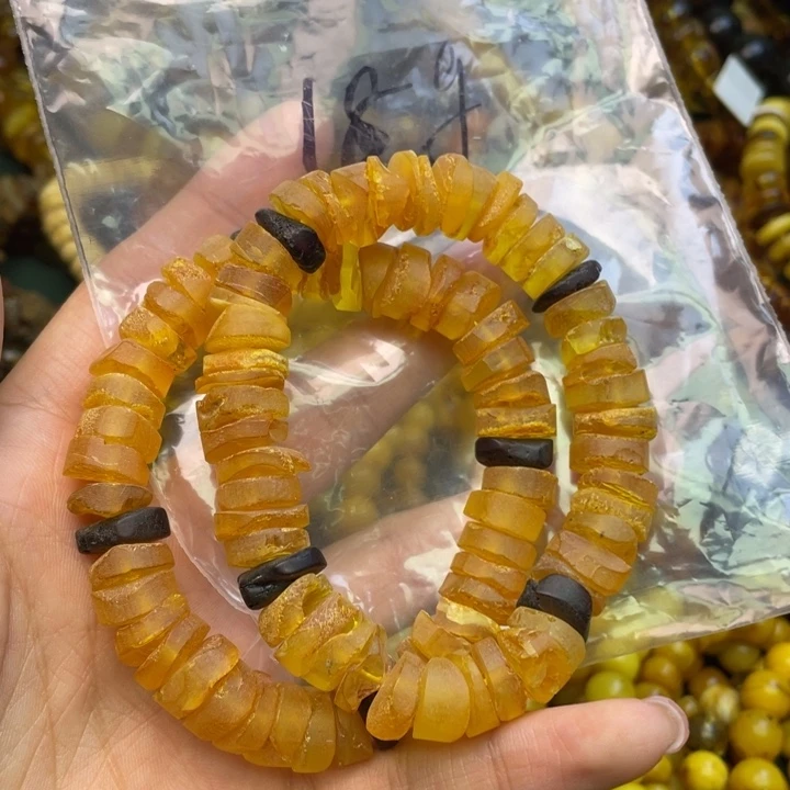 琥珀未镶嵌珠宝奇石