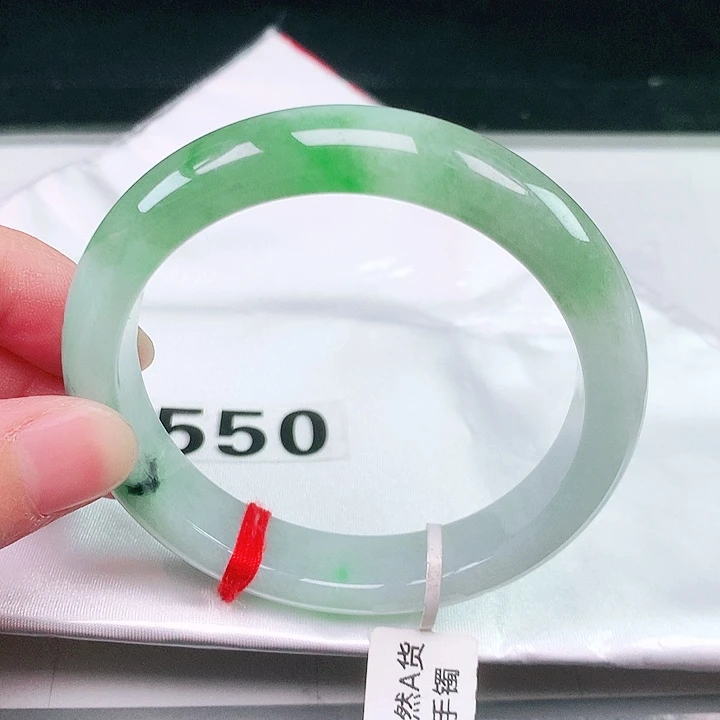 翡翠未镶嵌手镯550
