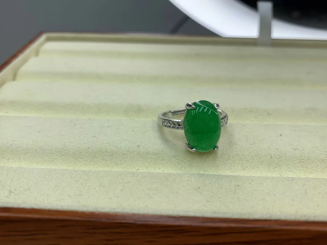 高品质菠菜绿戒指A51