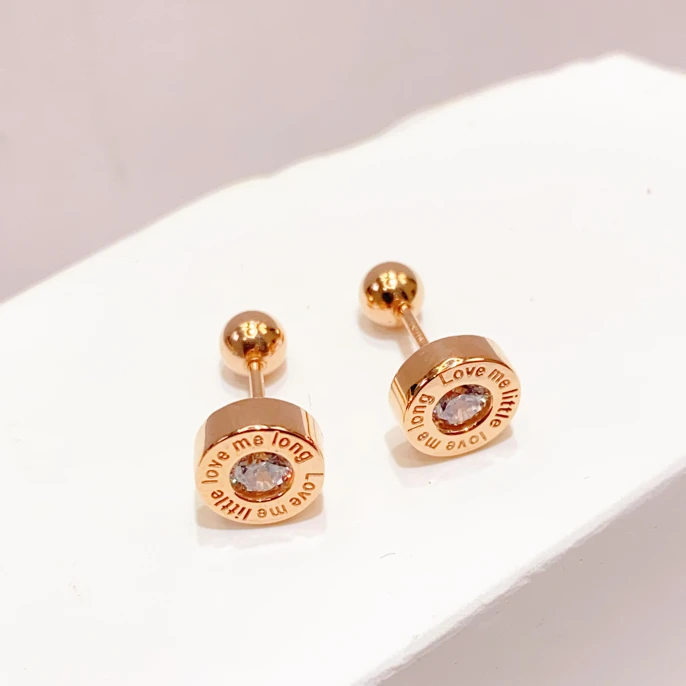 合成锆石18K简约时尚圆饼双戴耳钉2.19克