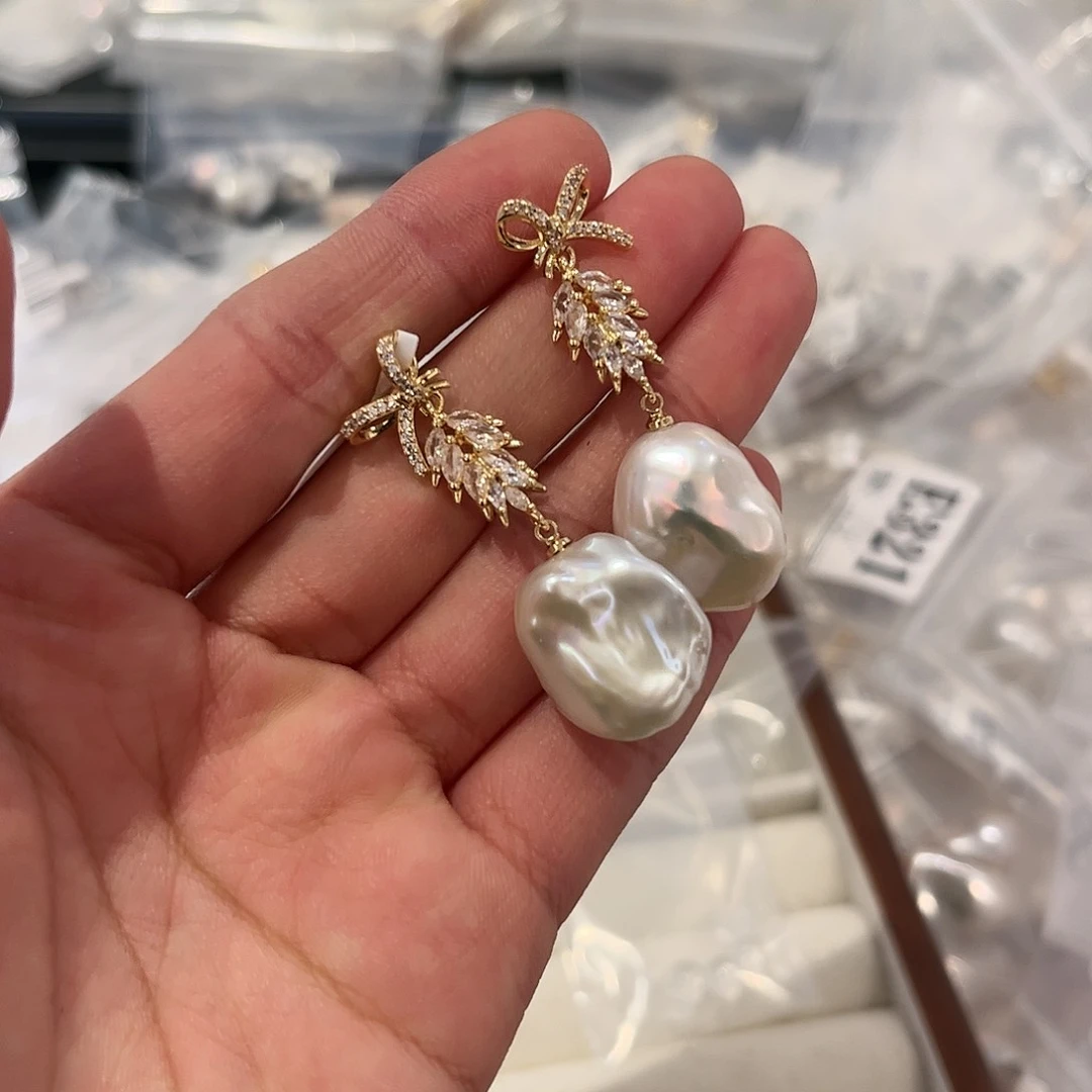 淡水珍珠耳饰合金