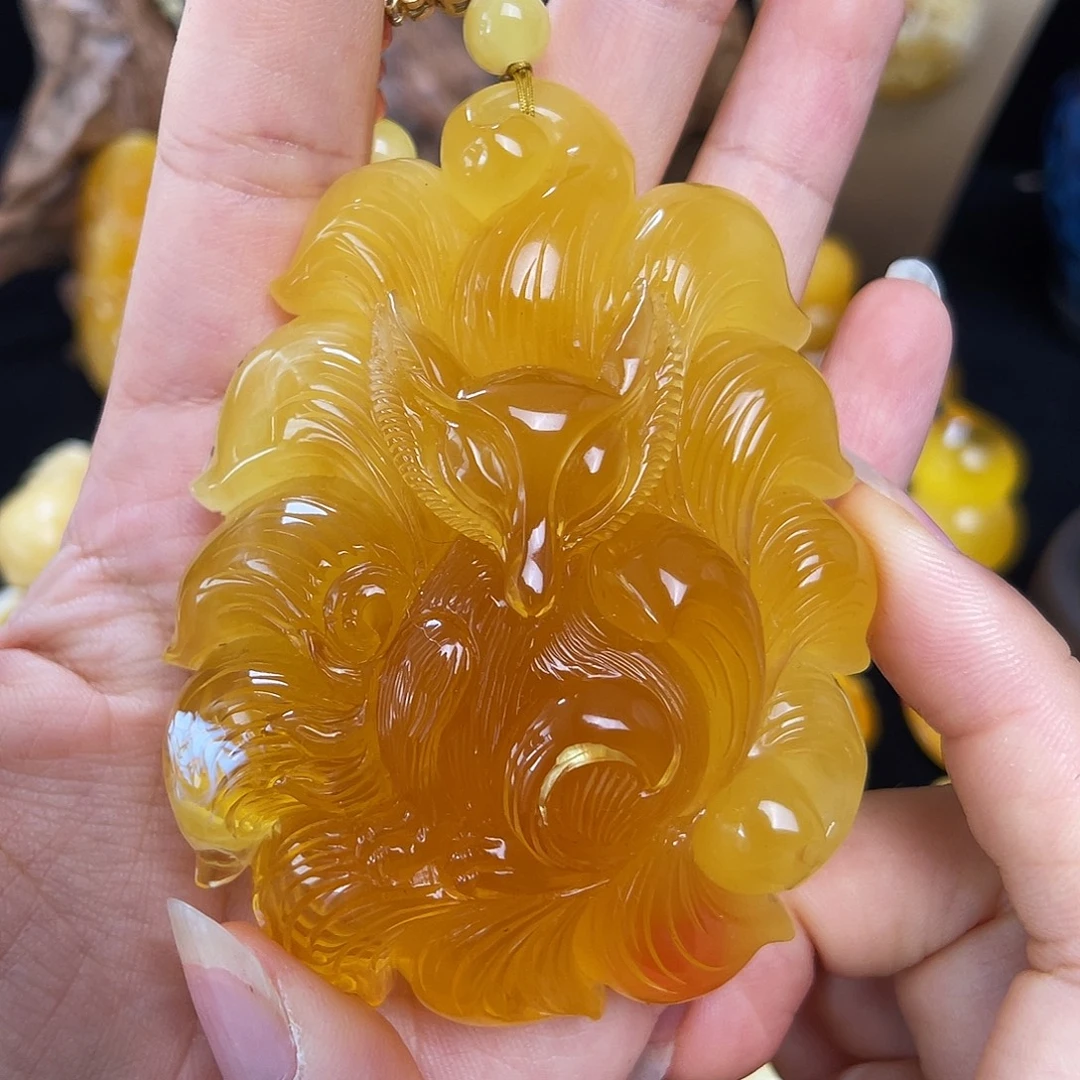 琥珀未镶嵌珠宝奇石