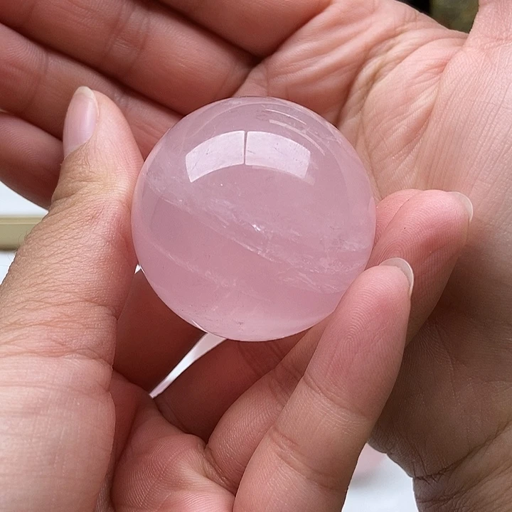 圆****水晶大型摆件（非配饰）未镶嵌