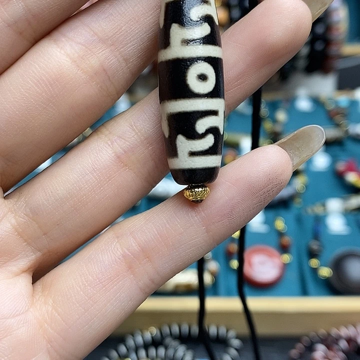 玛瑙/玉髓颈饰合金