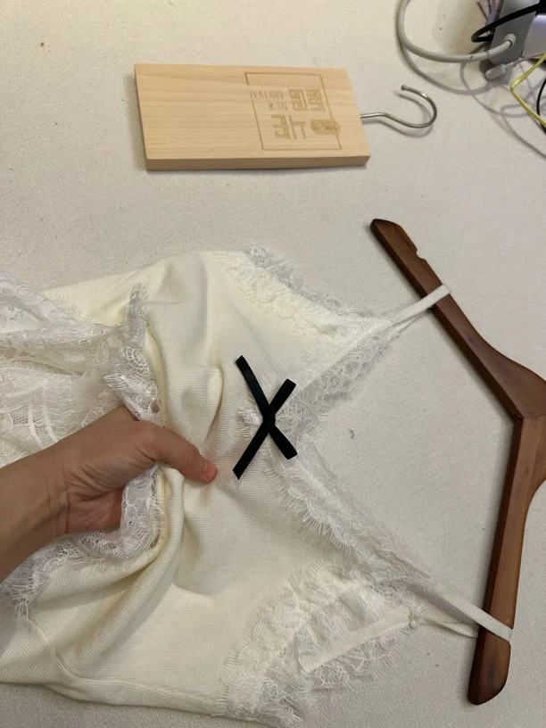 美背纯欲风背心日系性感甜美简约日韩小胸吊带时尚白色