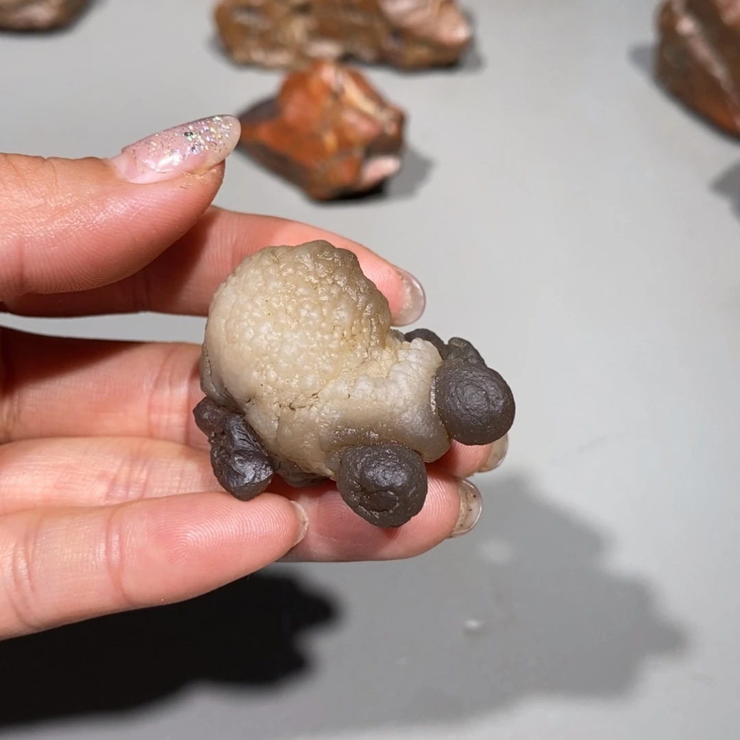 玛瑙/玉髓车挂合金石****缘25