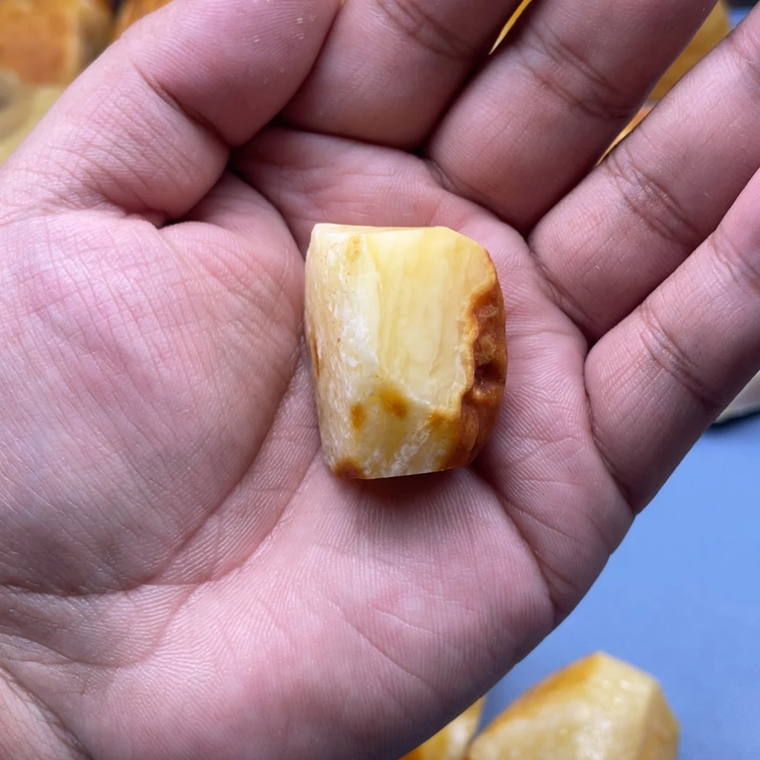 定制琥珀未镶嵌蜜蜡定制