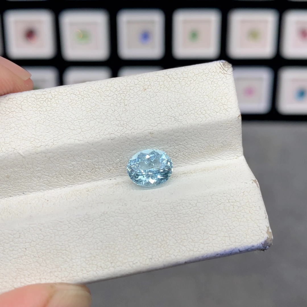 海蓝宝石裸石未镶嵌1.5克拉