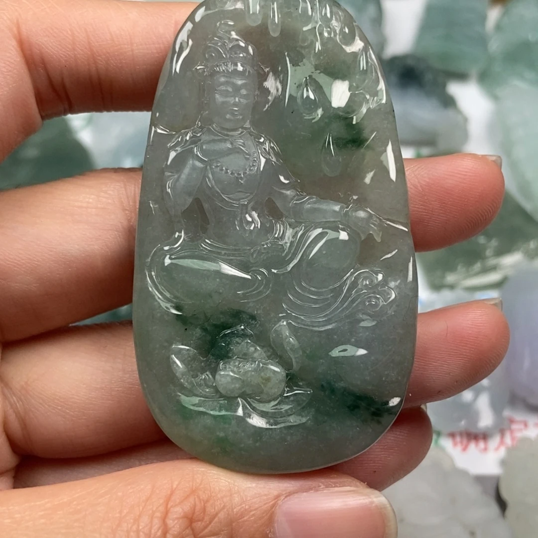 翡翠未镶嵌颈饰翡翠