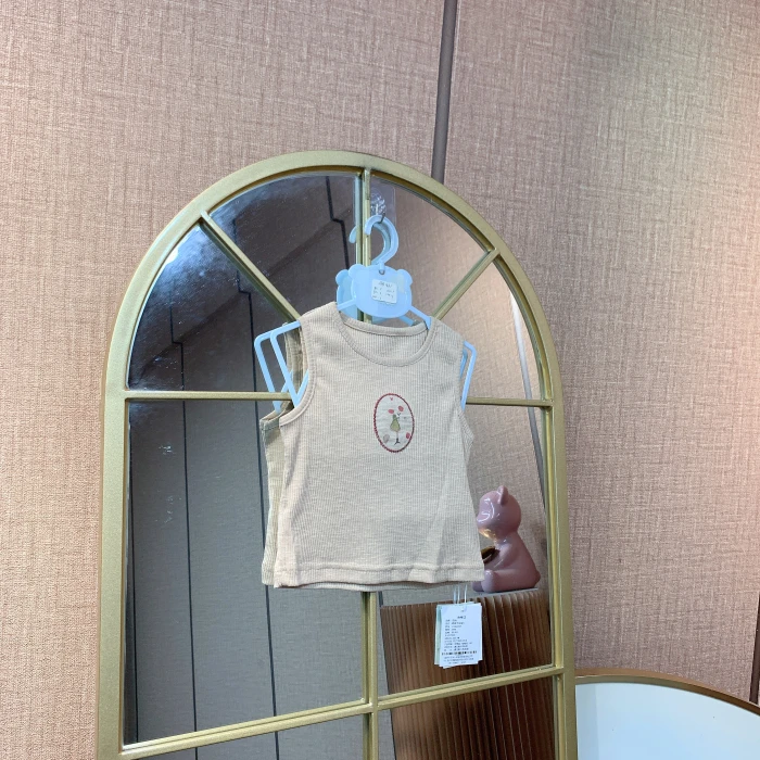 AB421   宝宝杏色小背心 夏款