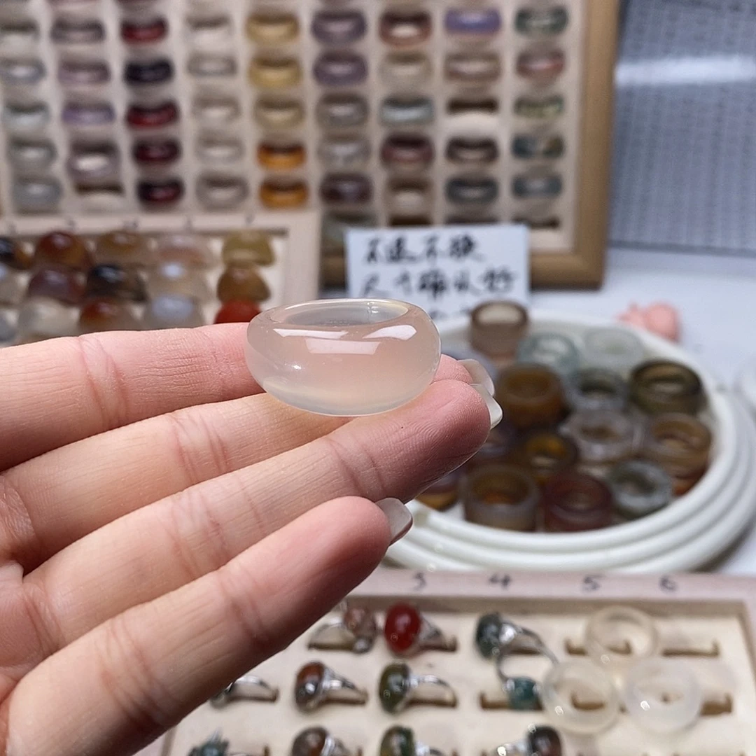 ℋ***࿐未镶嵌戒指玛瑙/玉髓B 82不退换 港24