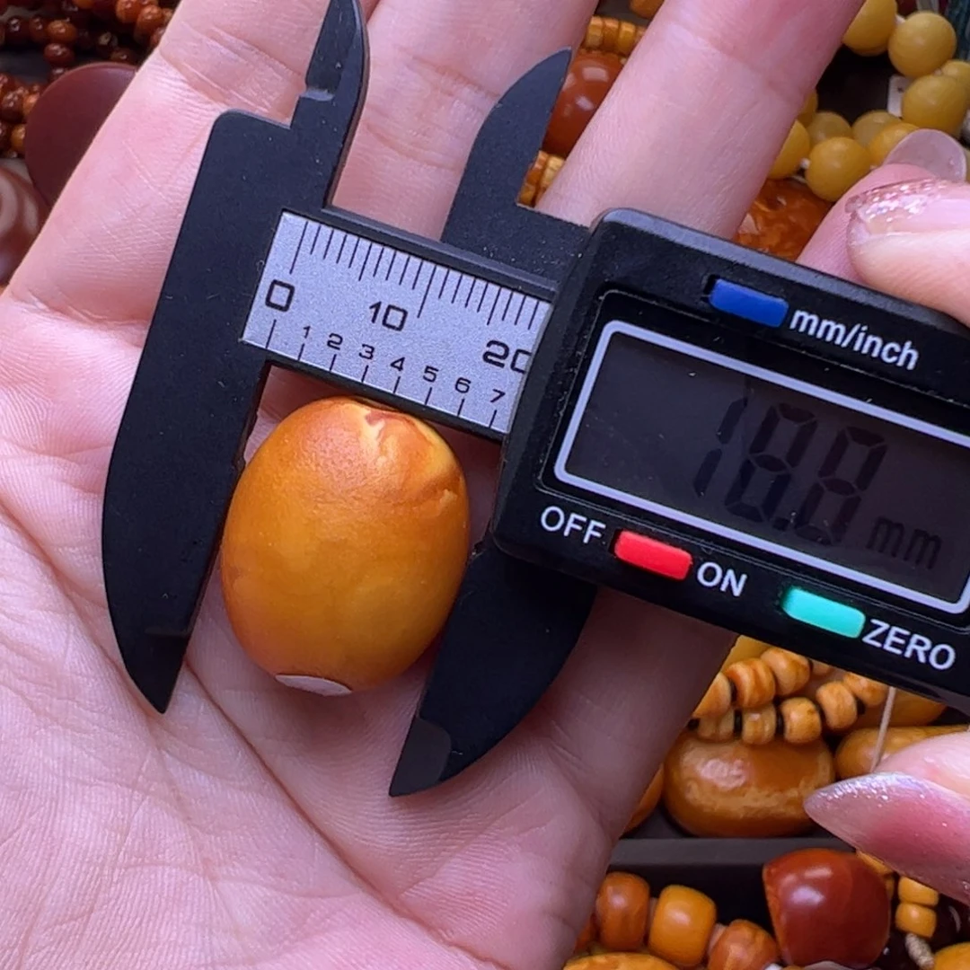未镶嵌琥珀裸石18.8加