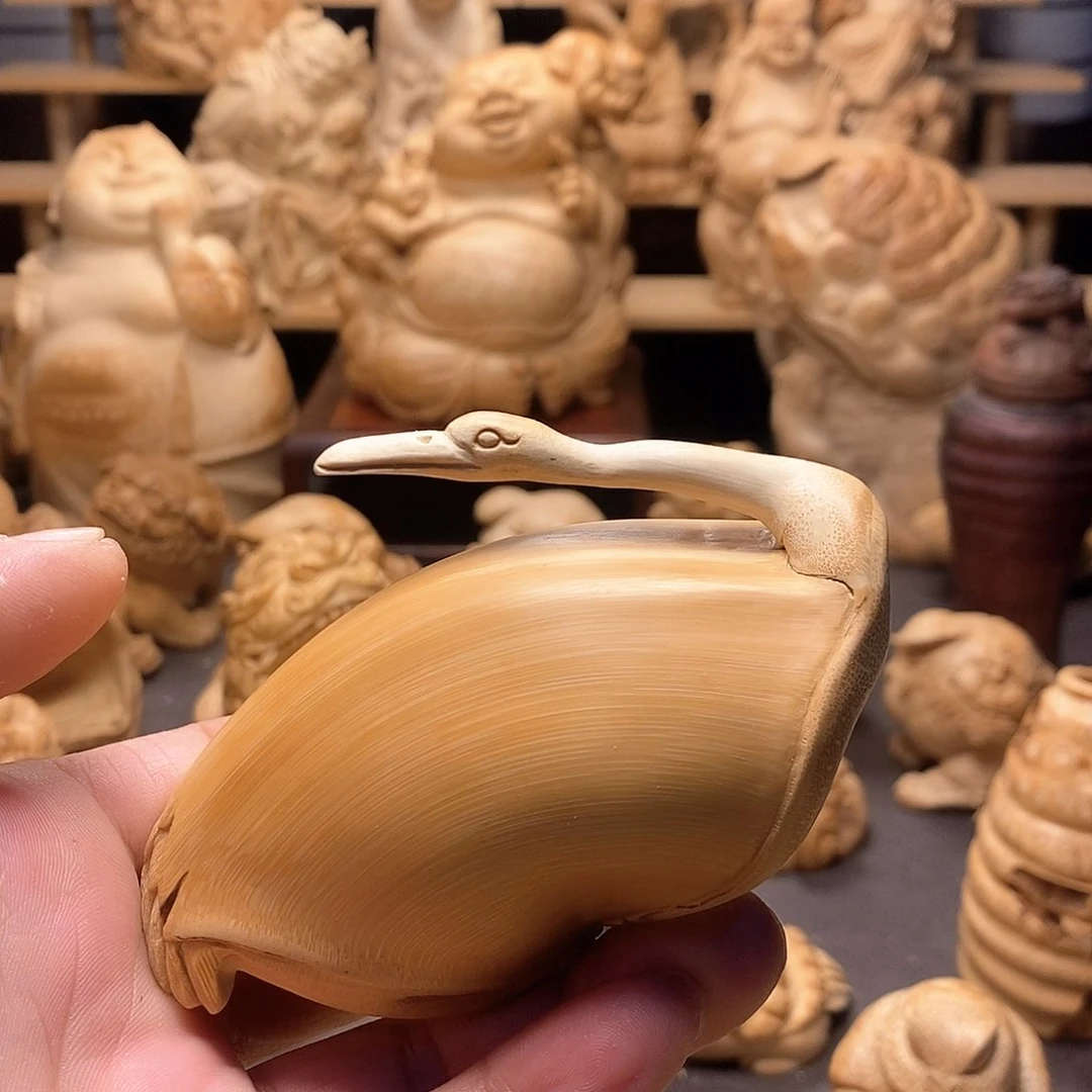 竹竹节雕刻天鹅，