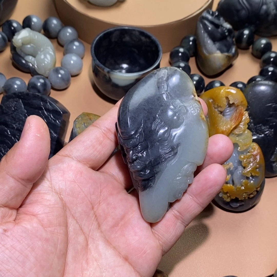 未镶嵌和田玉把件