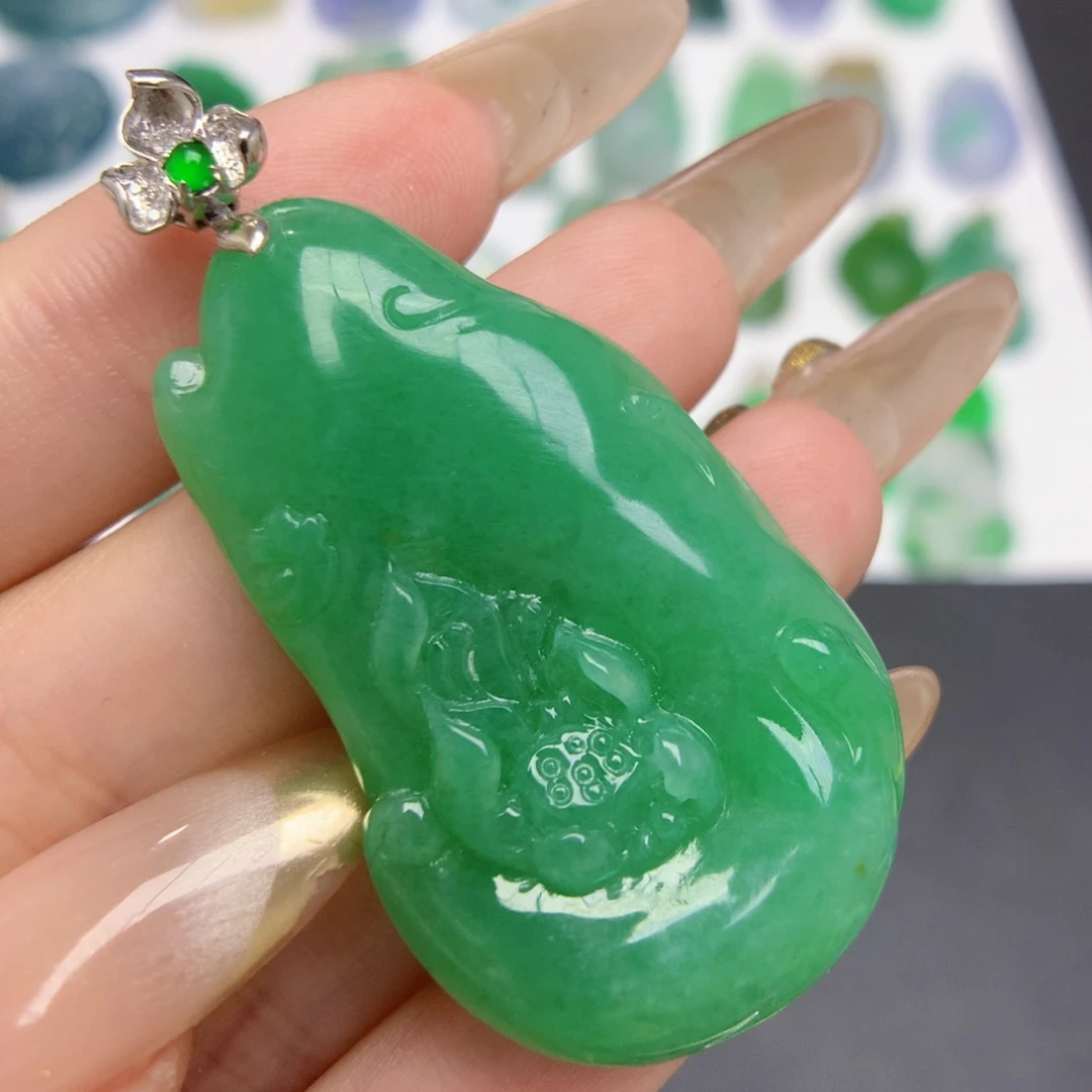 翡翠颈饰18K金镶嵌888888888888