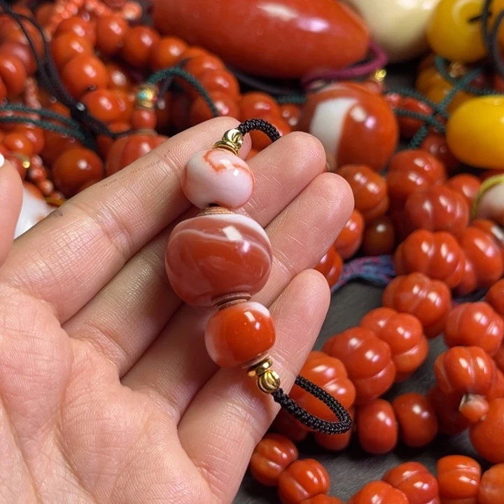 颈饰琉璃津*?琉璃…………….