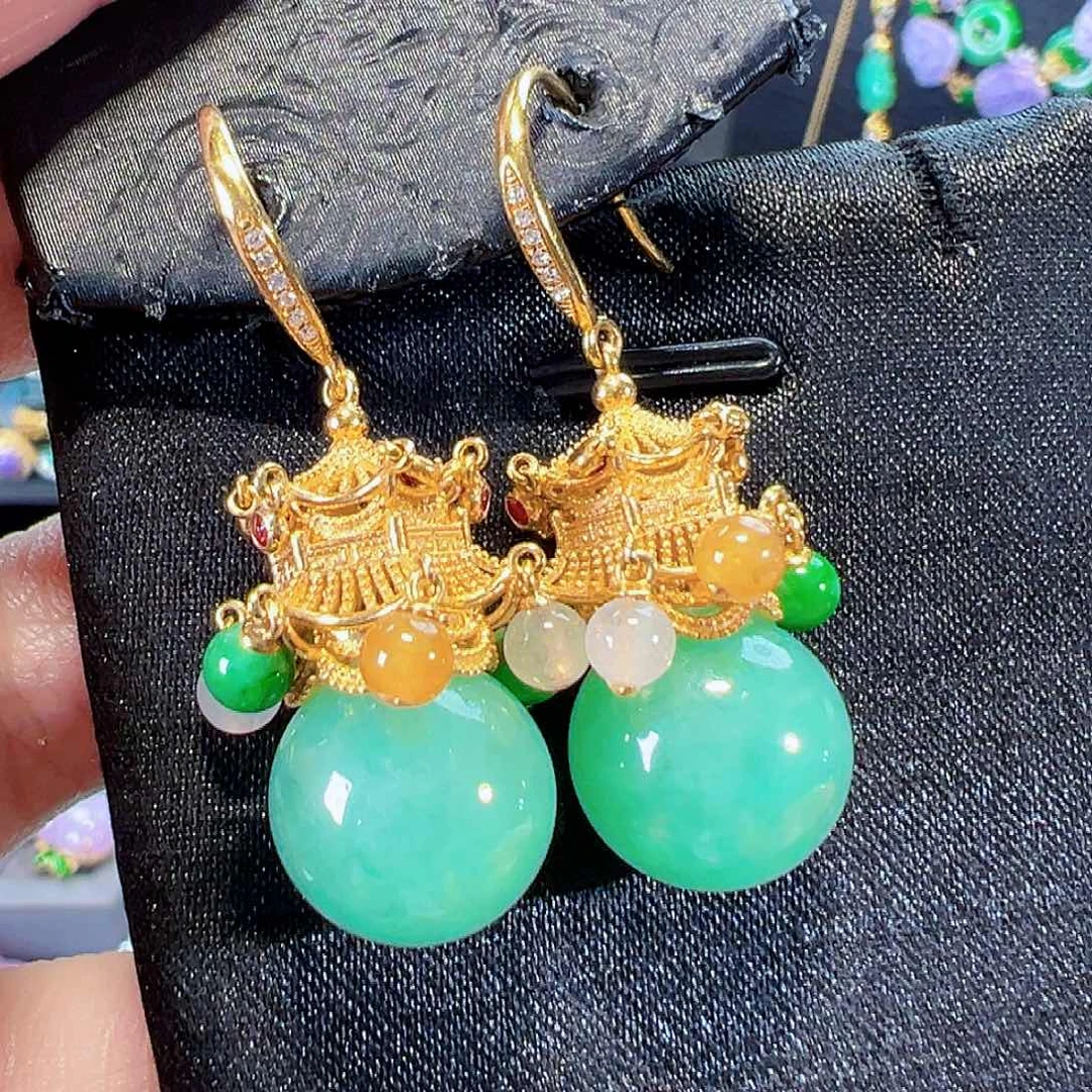 翡翠18K金镶嵌耳饰签收后24小时鉴赏期