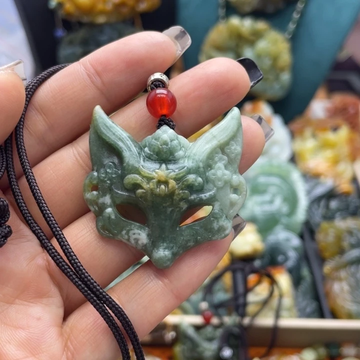 蛇纹石玉未镶嵌挂件