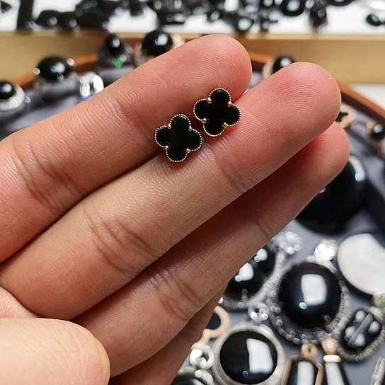 翡翠18K金镶嵌耳饰